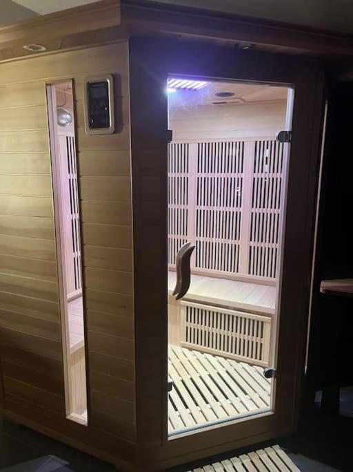 Suite Avec Sauna 36M² Niort Bagian luar foto